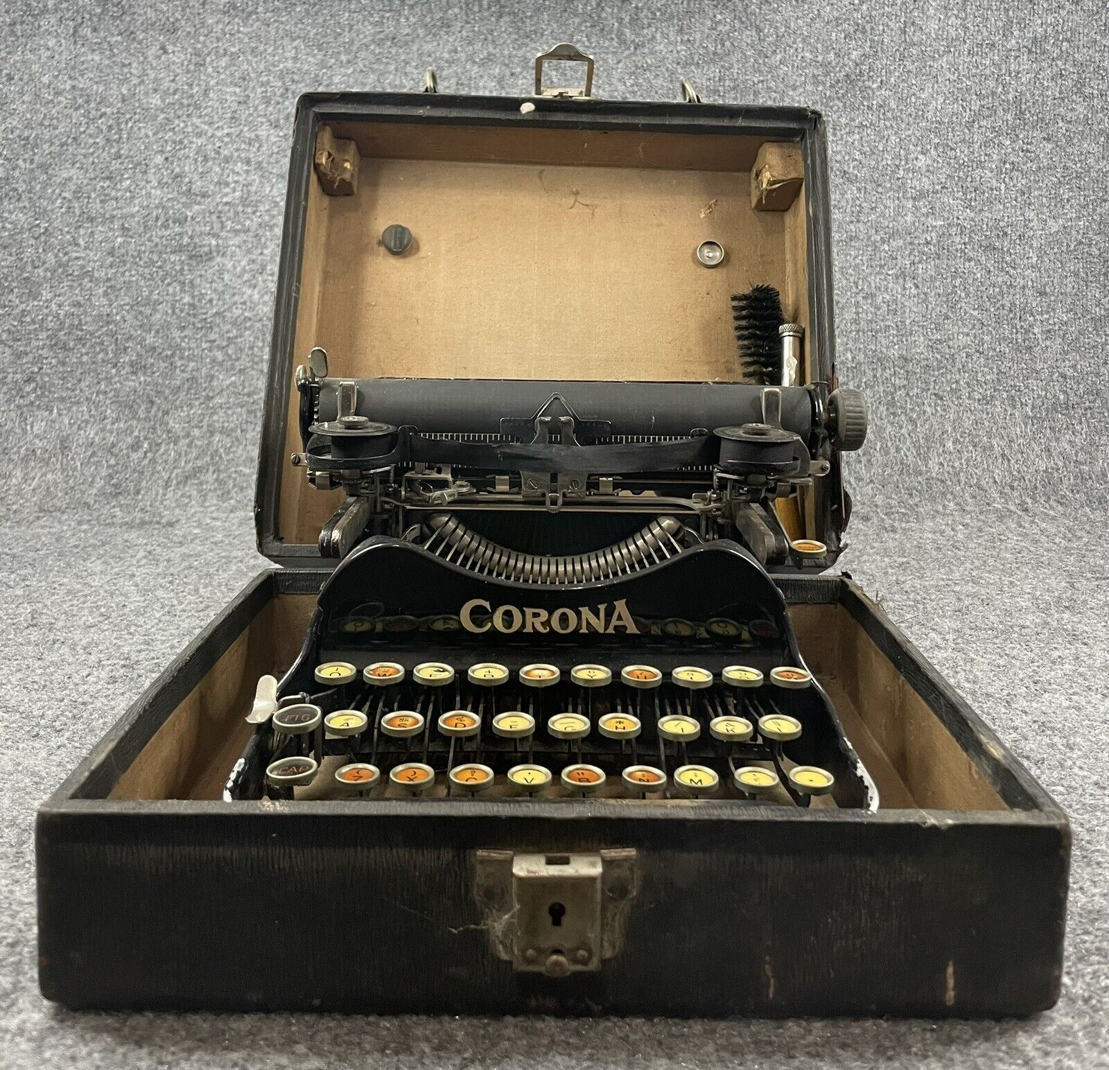ANTIQUE 1917 CORONA PORTABLE FOLDING TYPEWRITER W/ CASE