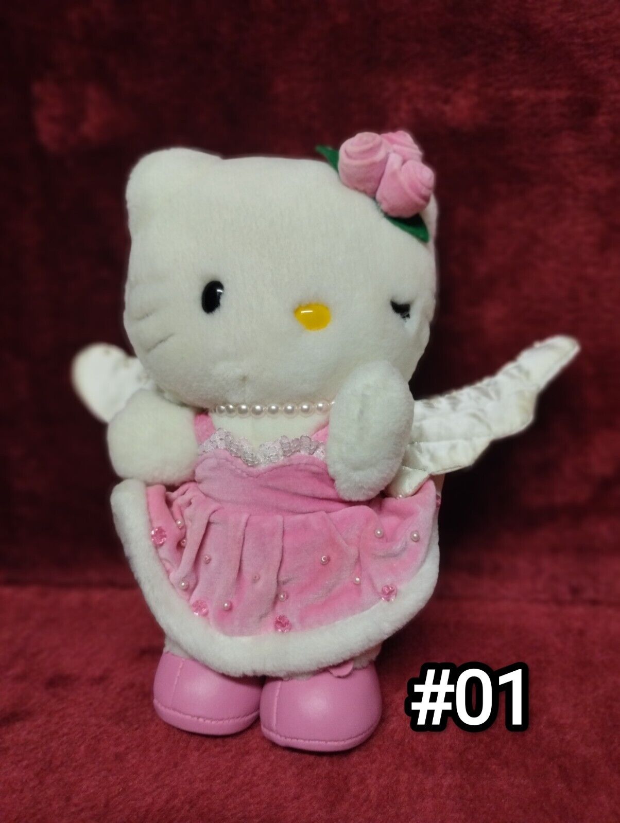 Vintage 2000 Hello Kitty Pink Velvet Angel 8\