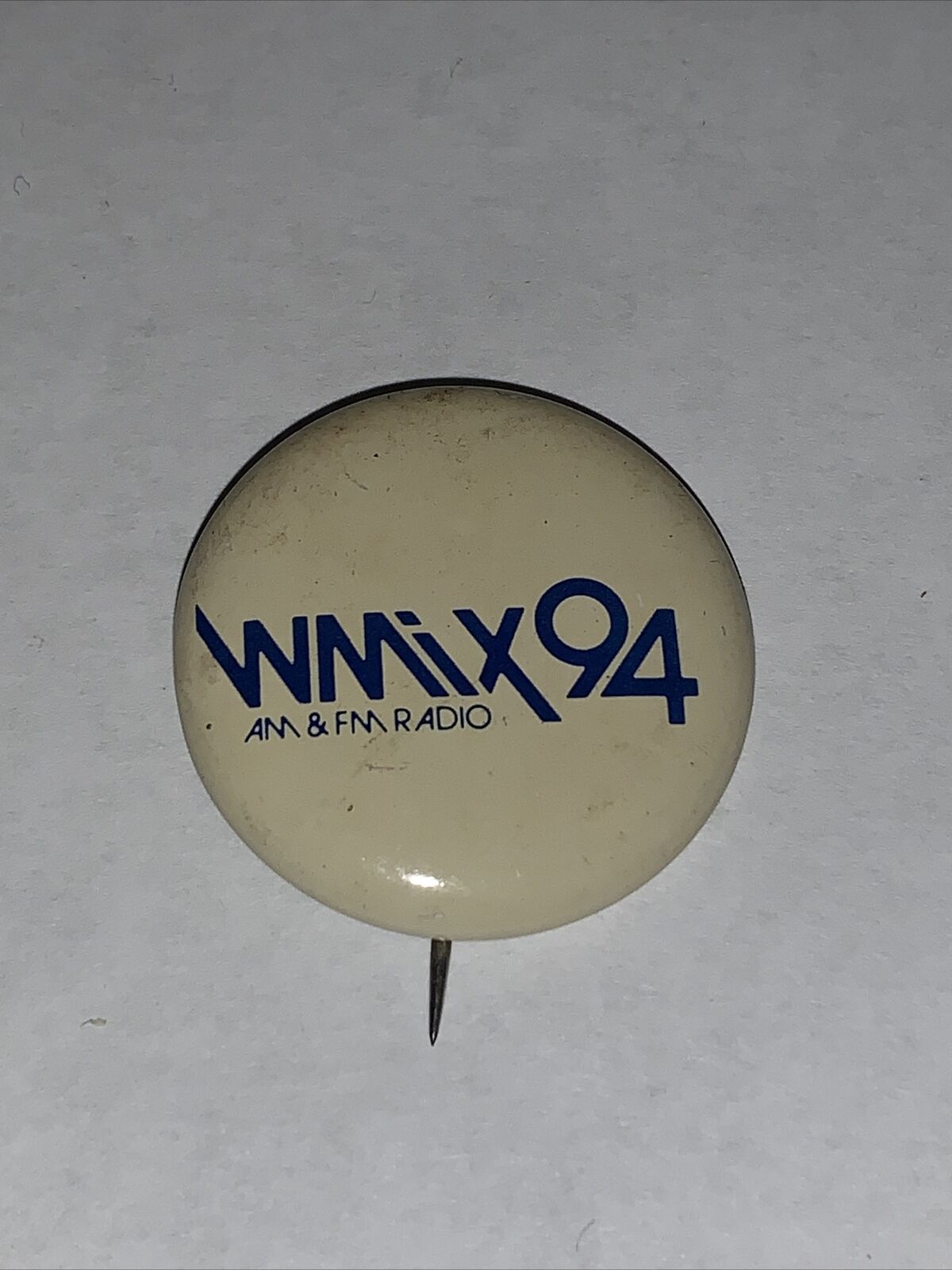 Vintage WMIX 94 Radio Pin Button Withers Broadcast Music Mt Vernon Illinois