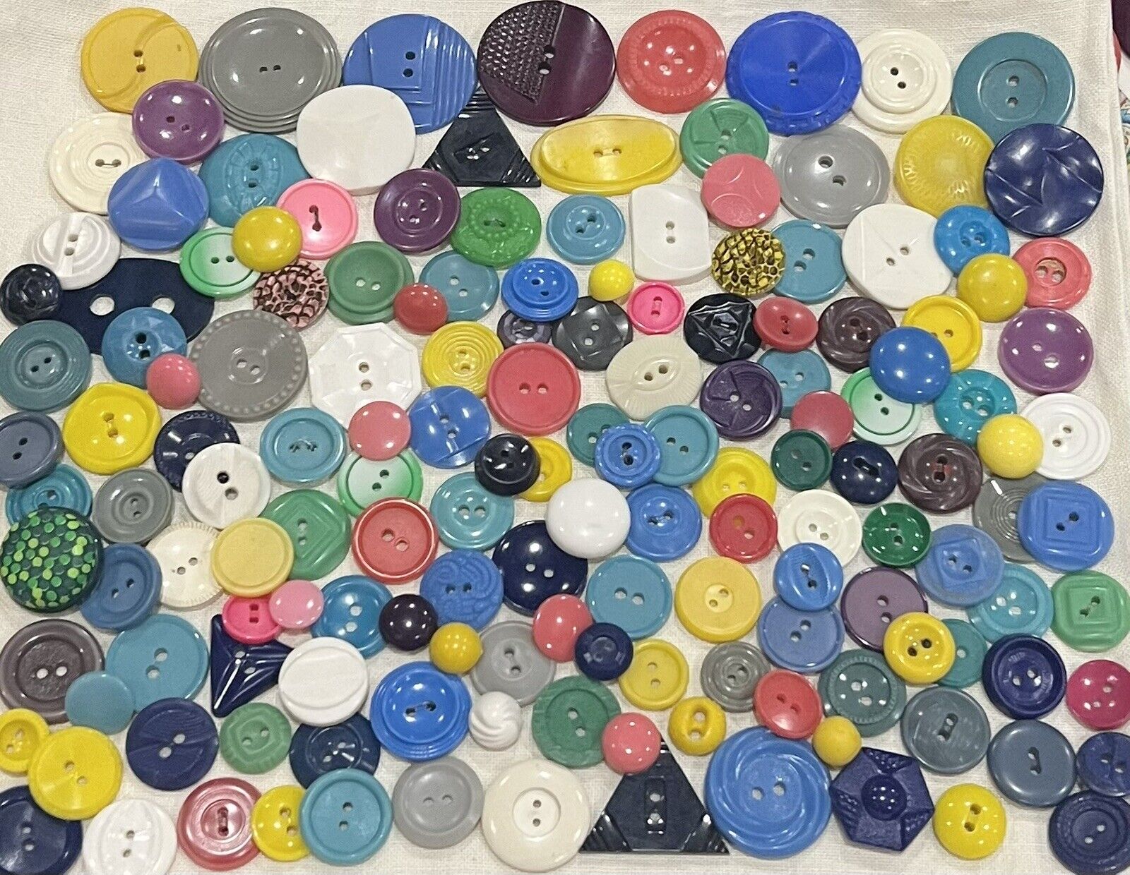 Vintage Buttons Lot 160 Retro Colorful Bright Celluloids, Plastics Fun Mix