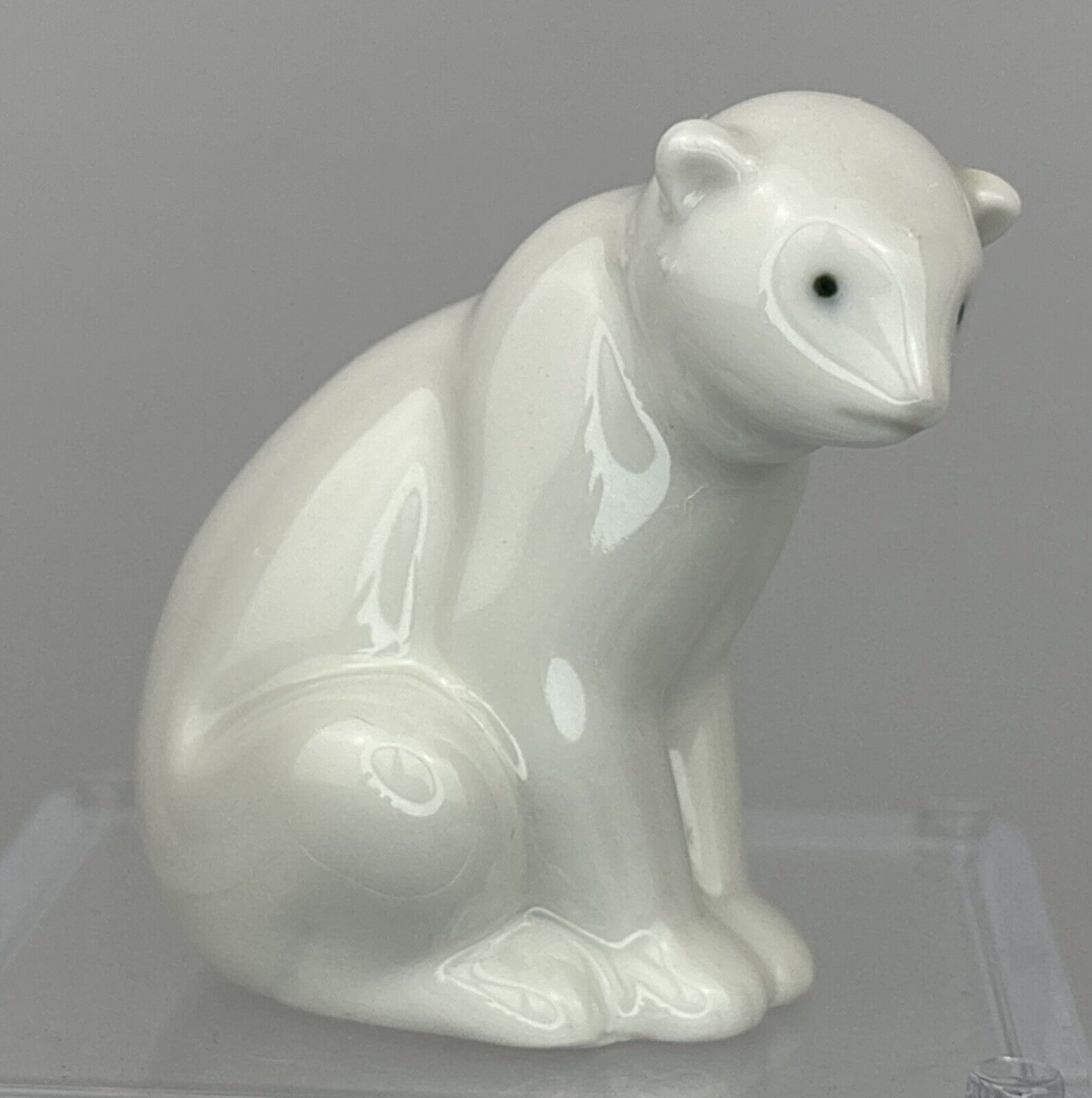 Lladro NAO White Polar Bear Figurine Sitting Handmade in Spain Daisa 1983 MINT