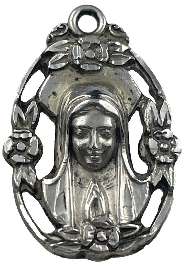 Vintage Catholic Sterling Silver Praying  Mary Medal, 3.9 Grams Silver