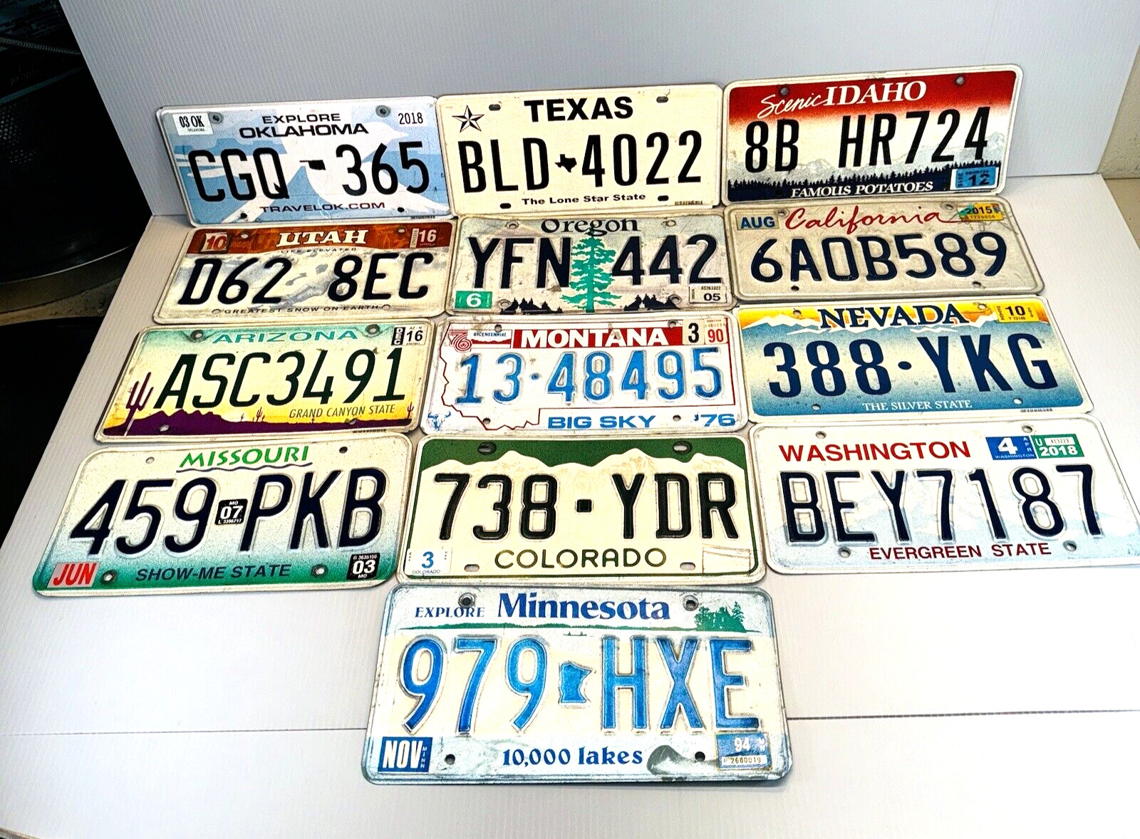 Lot of 13 Mixed States License Plates USA - Nevada, California, Texas, Oregon +