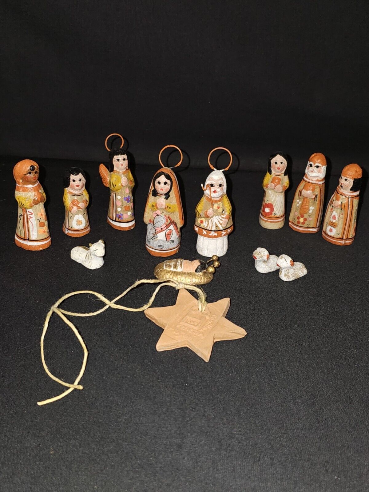 Mexican Pottery Nativity Figurines With Star