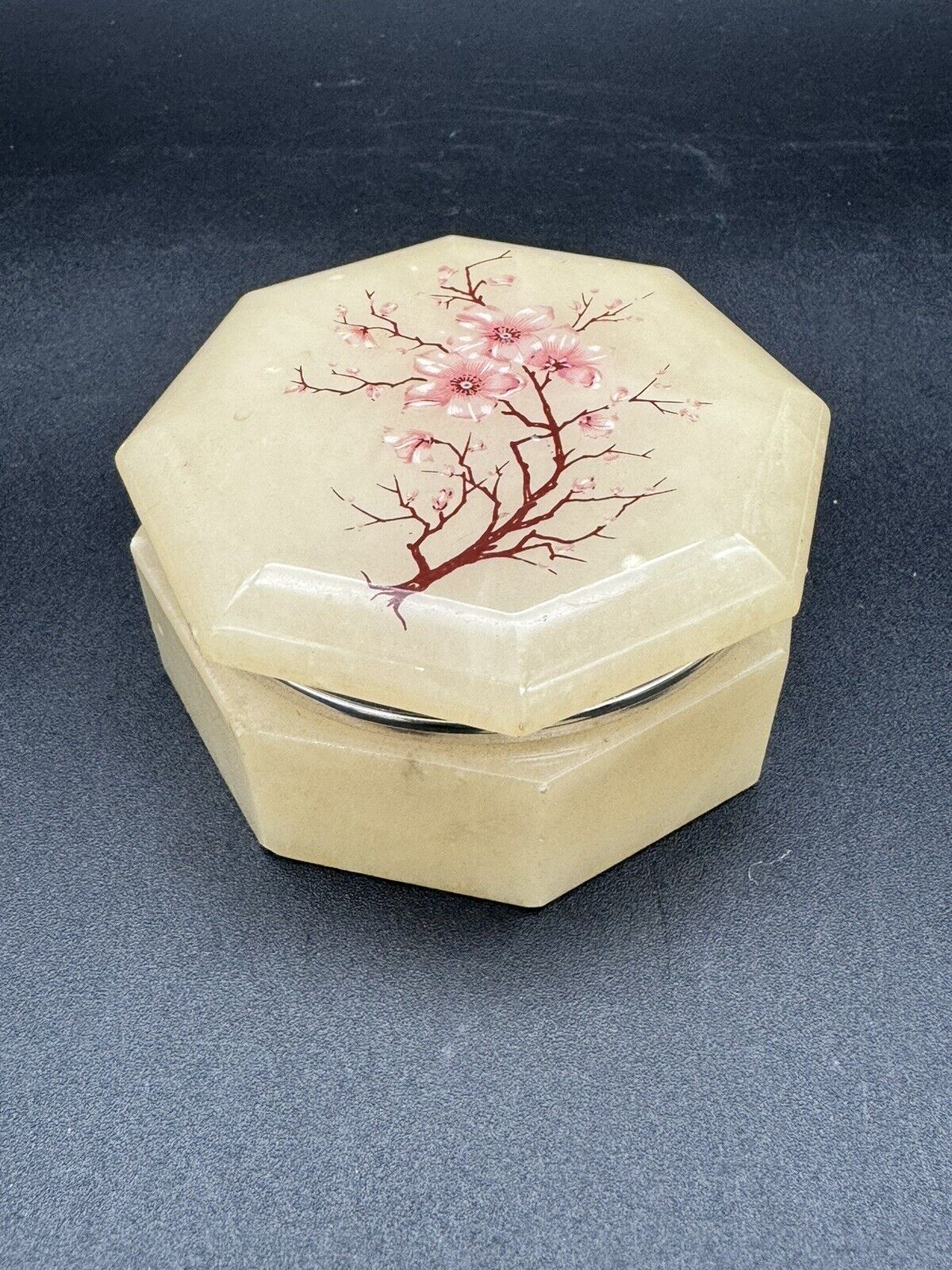 Vintage Hand Carved Genuine Alabaster Trinket Box Made in Italy/Hinged Lid