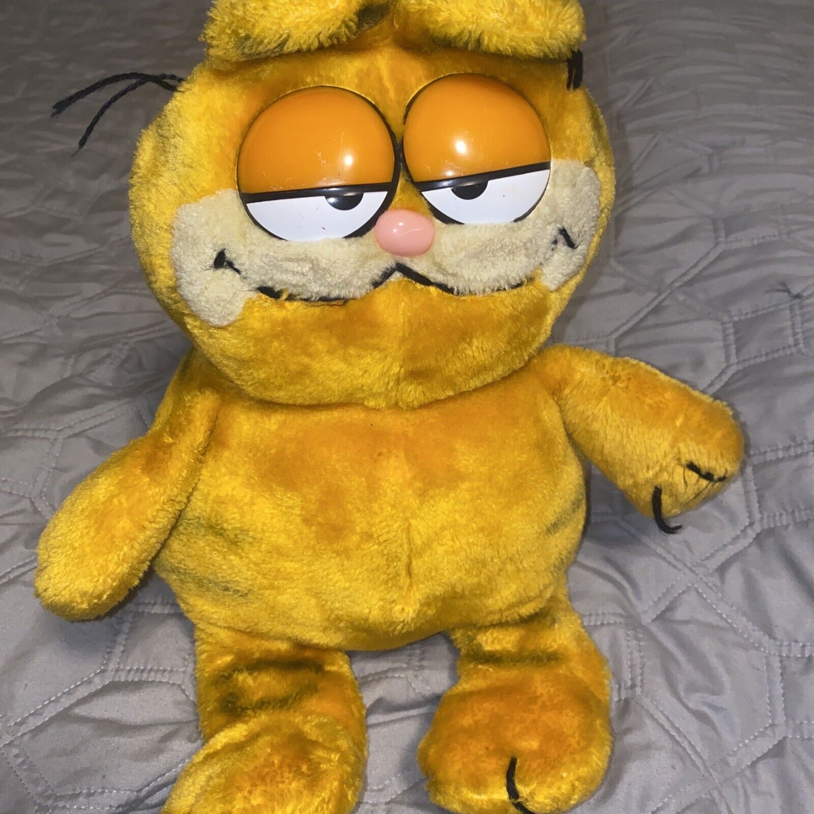 Vintage United Feature Syndicate Garfield Plush 1978,1981