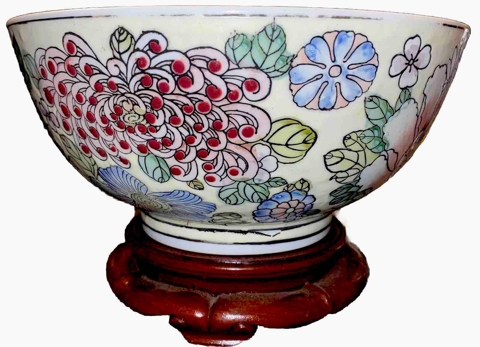 Antique Vintage 19th C. Chinese Asian Rose Medallion Porcelain Bowl & Wood Stand