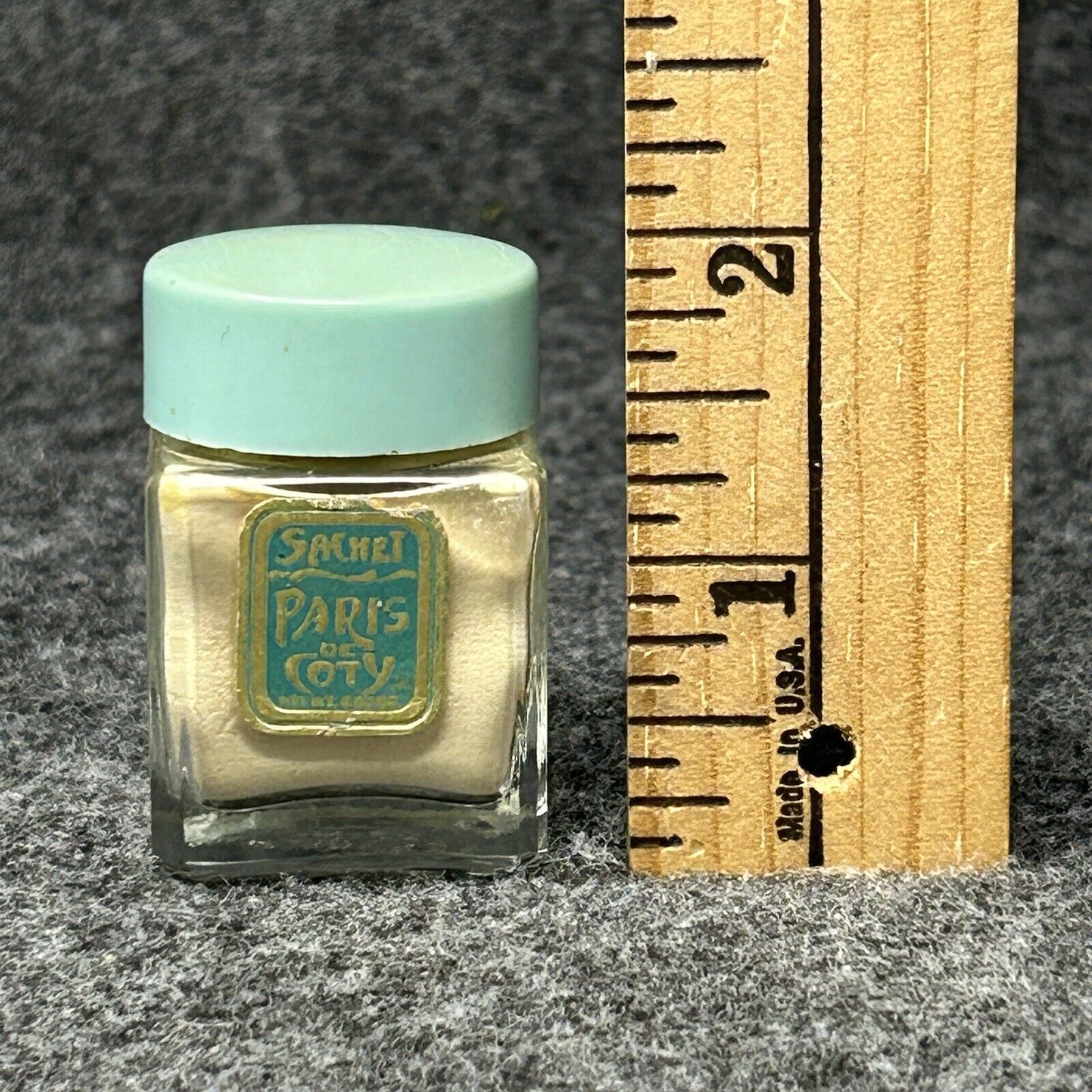 COTY Paris de Coty Sachet Vintage Glass Powder Jar Mint Green Gold MINI Vanity