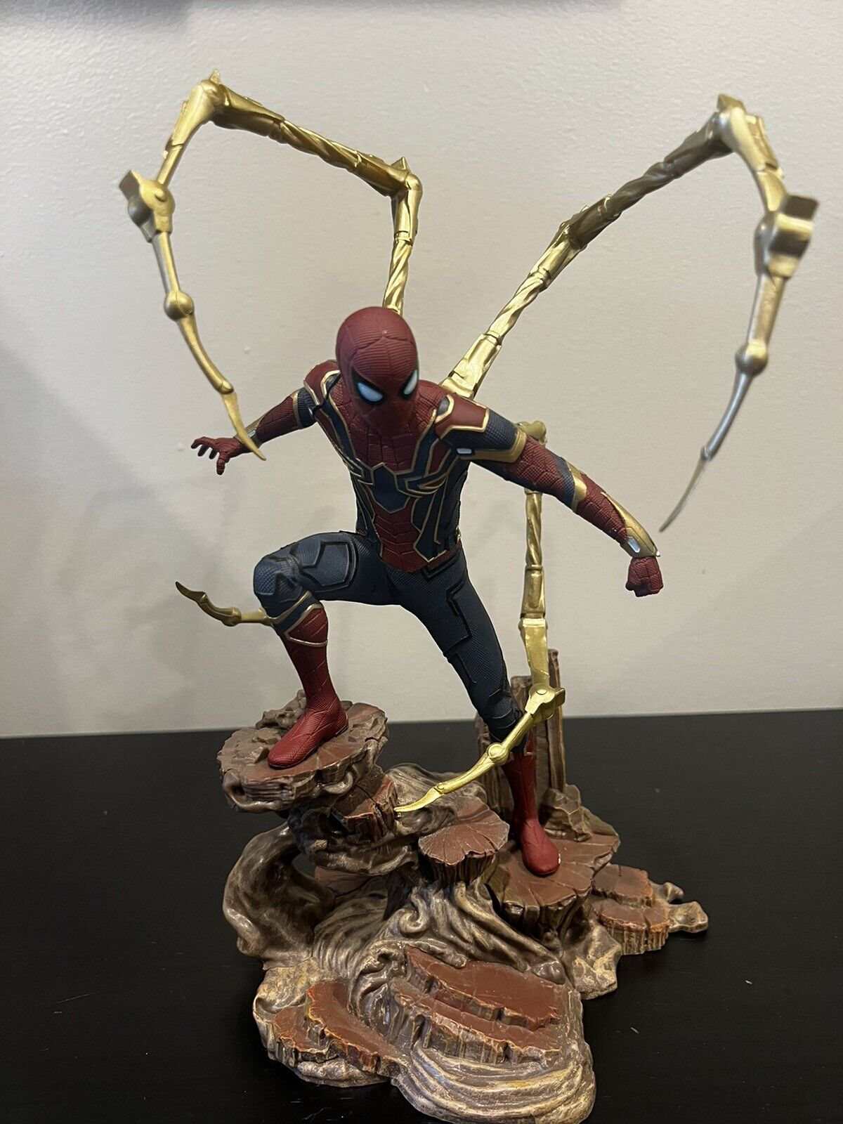 Diamond Select Toys Marvel Gallery IronSpider Collectible PVC Statue