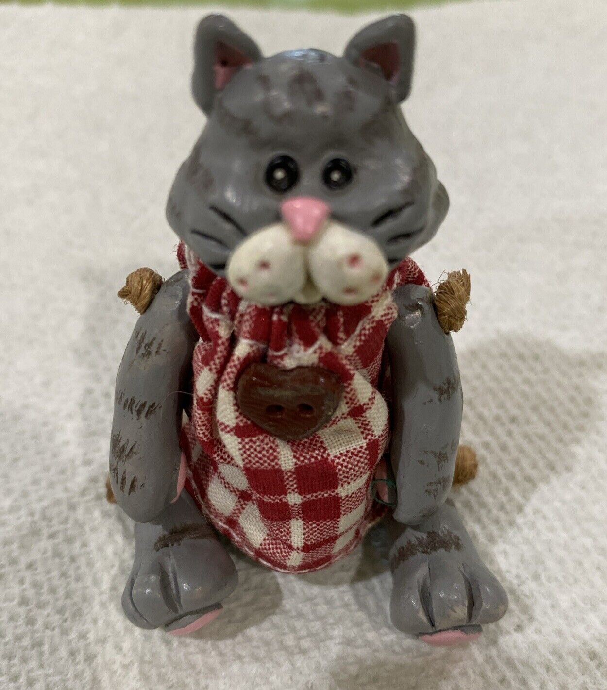 Vintage Russ Berrie & Co. Cat With Heart Jointed Mini 13932