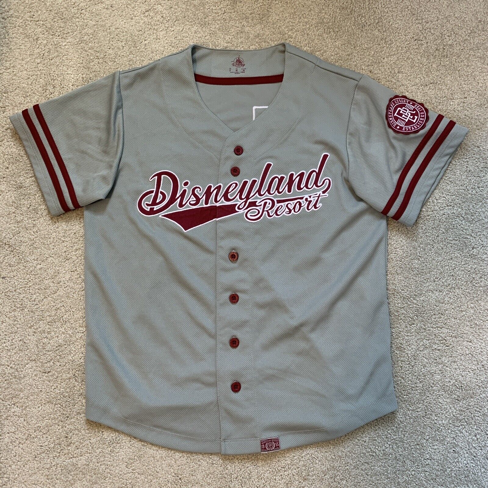 Disneyland Resort Jersey Men’s Small Gray/Burgundy Baseball Performance Shirt S