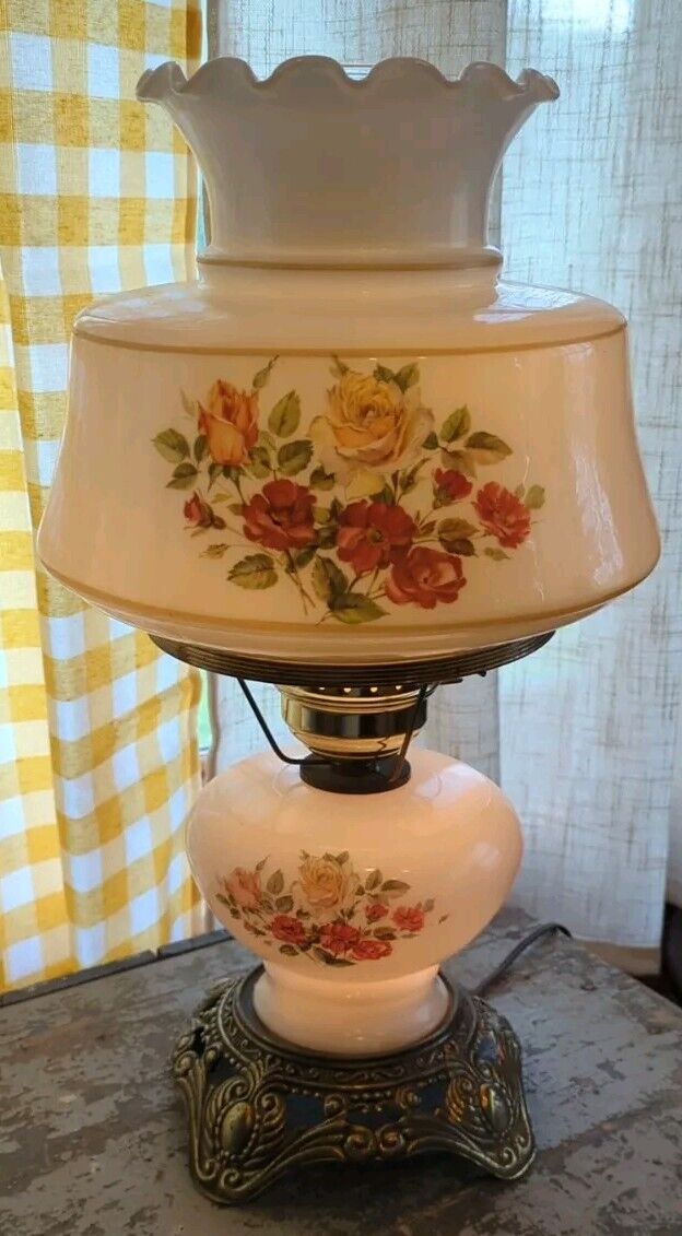 Gorgeous GWTW 3-Way Switch Vintage Glass Globe Hurricane Lamp Floral 19” T 