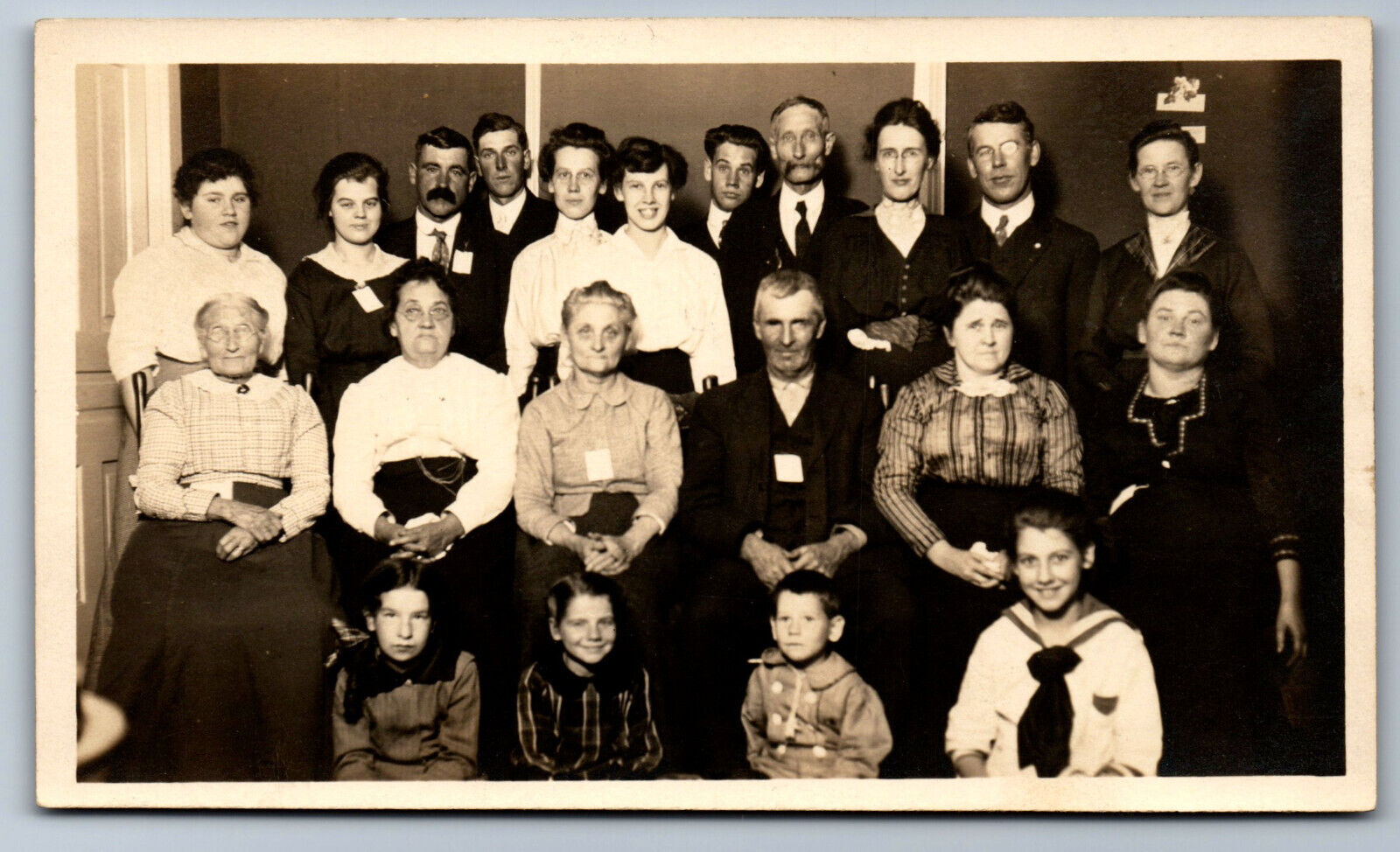 Postcard RPPC Multi-Generation Family Portrait AX10