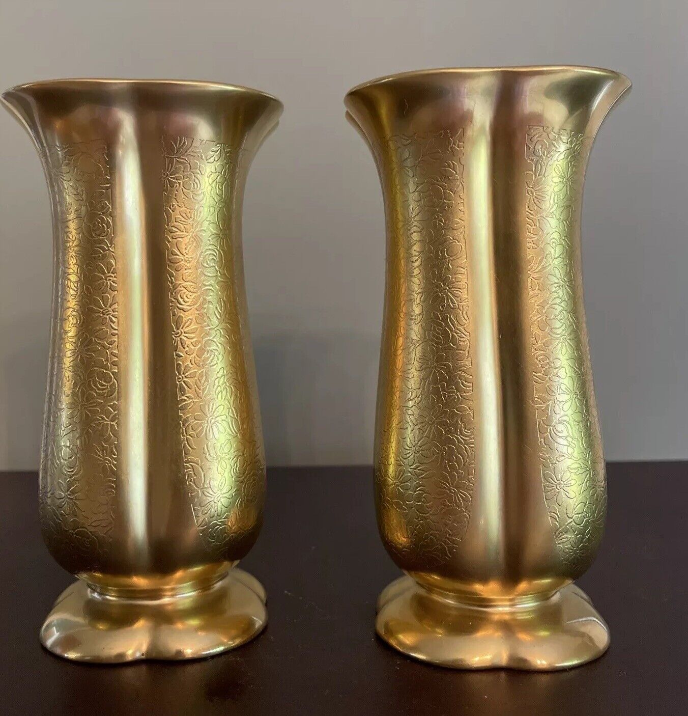 Pair Of 2 Vtg Pickard China 24K Gold Etched Vases with Mint Green Center #848