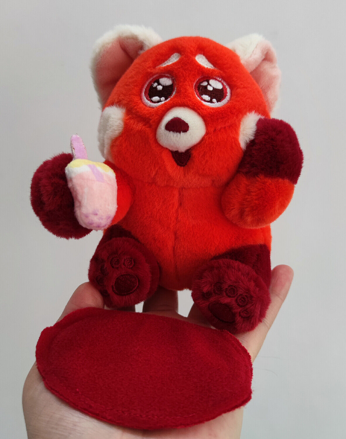 Disney Turning Red Little Panda Plush Toy doll Shoulder Magnet 