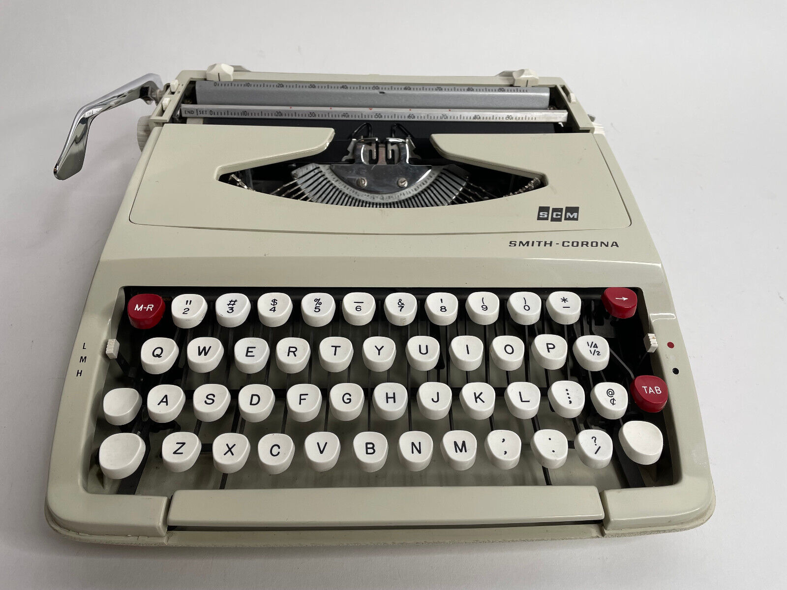 1960s Smith Corona Corsair Ultra Portable Manual Typewriter (Missing Case Lid)