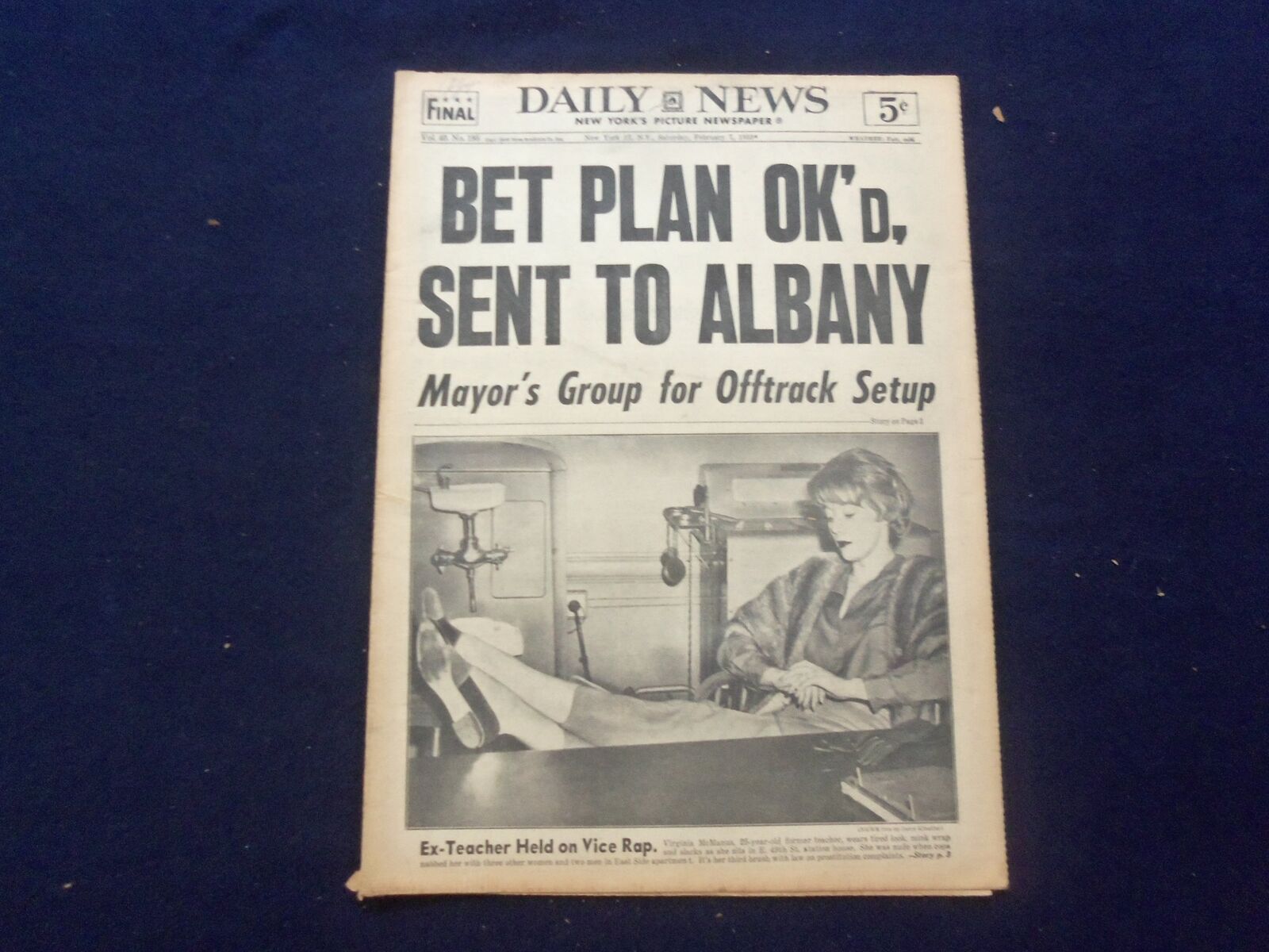 1959 FEB 7 NEW YORK DAILY NEWS NEWSPAPER -BET PLAN OK'D, SENT TO ALBANY- NP 6754