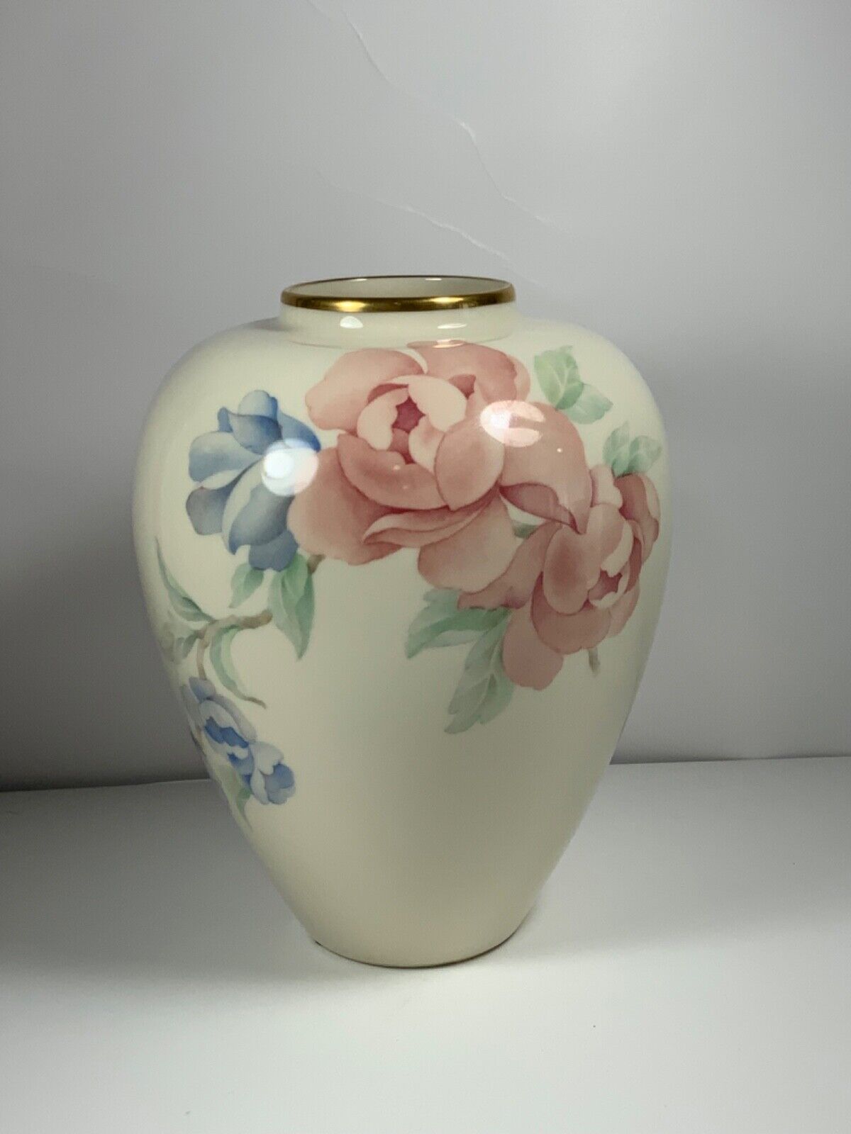 Vintage Lenox Chatsworth Floral Vase Mae in USA 8 in.