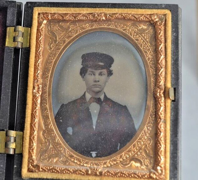 antique ambrotype photo young man  uniform mid 19th  gutta percha case original