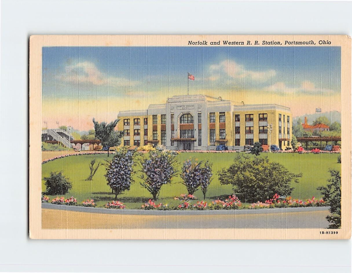Postcard Norfolk and Western Railroad Station Portsmouth Ohio USA