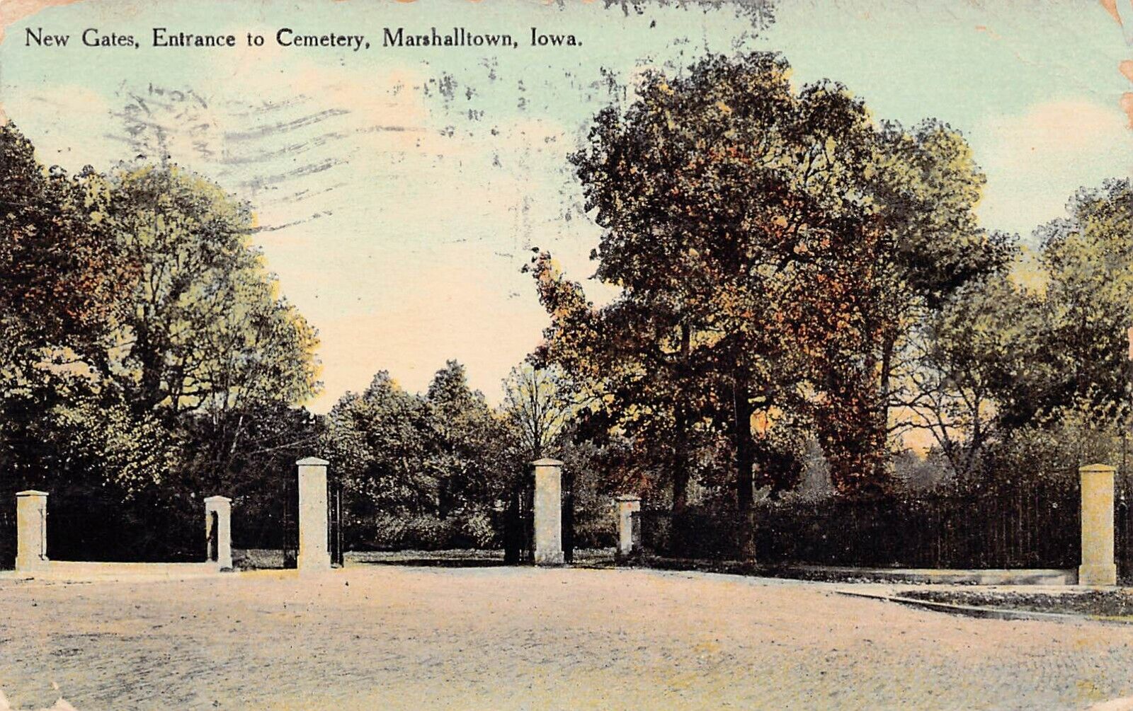 Marshalltown IA Iowa Riverside Cemetery Wrought Iron Gates Center St Postcard W1