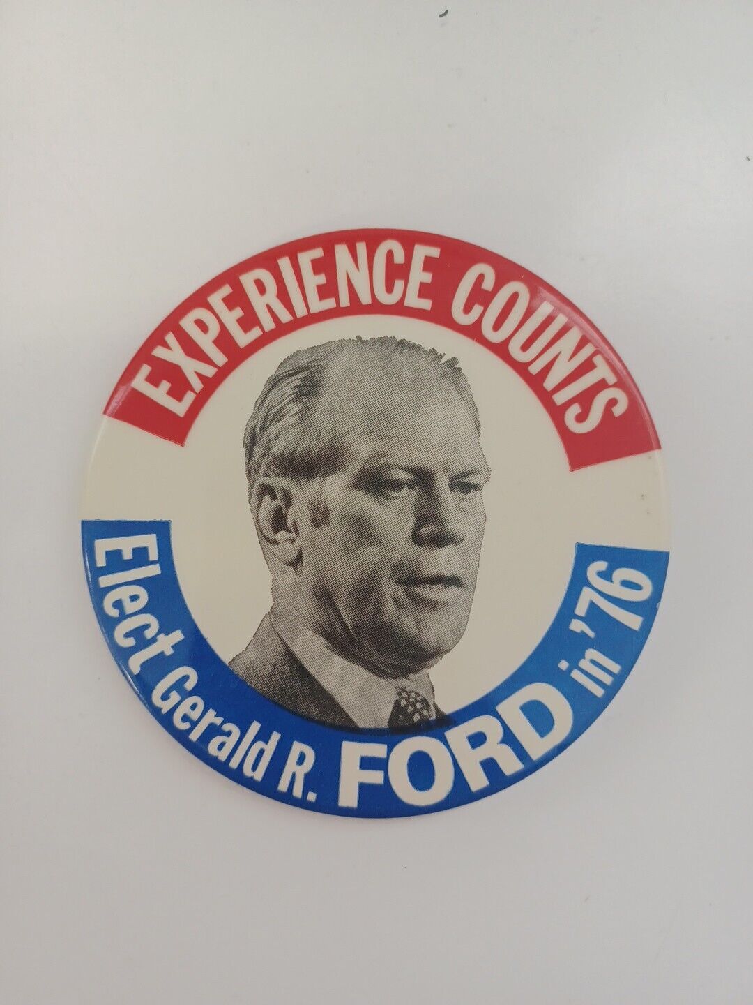 Vintage 1976 Experience Counts Elect Gerald R. Ford Campaign Pinback Button