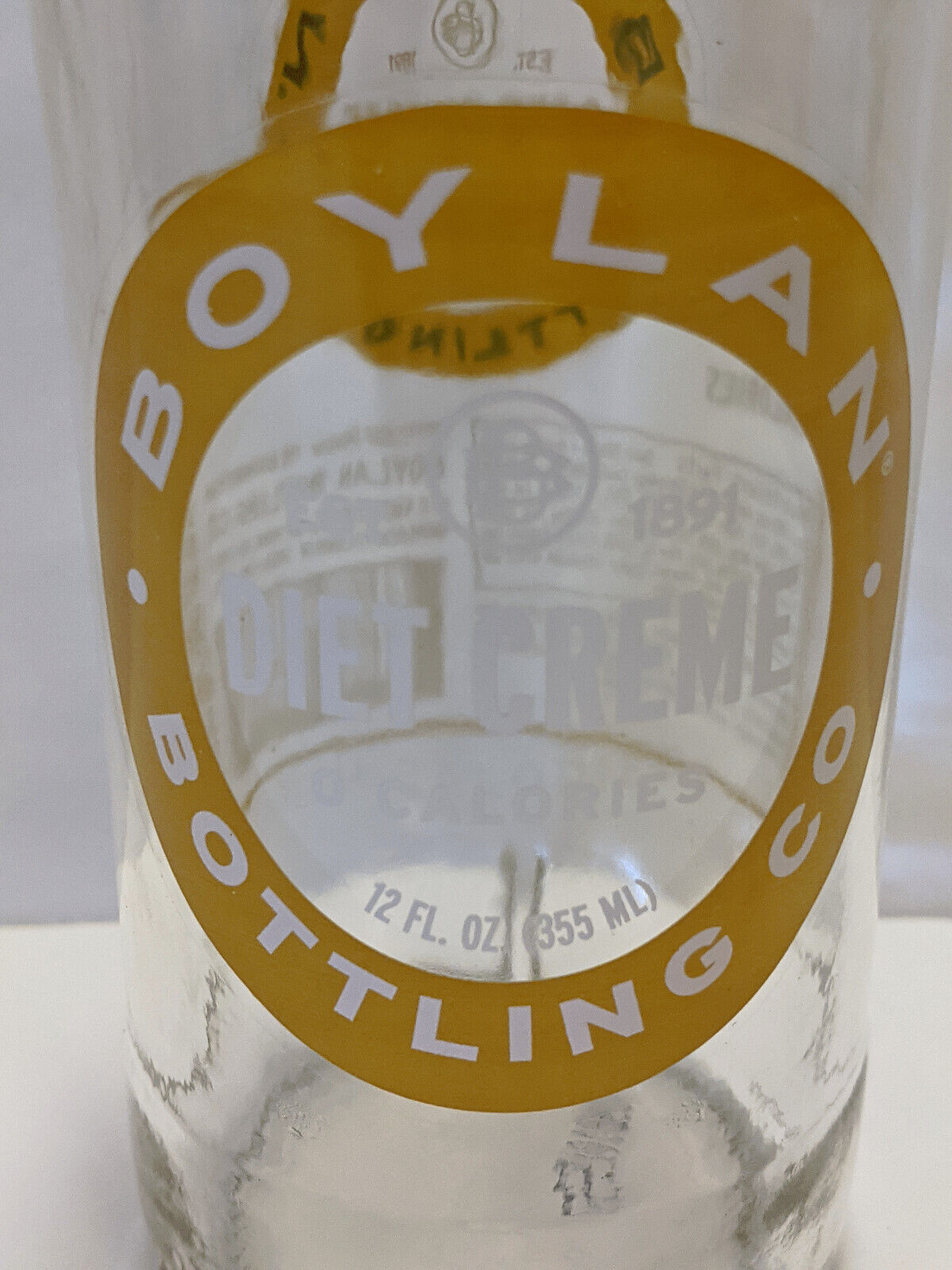BOYLAN BOTTLING CO 12 oz Diet Creme Soda Glass Bottle with Lid  Empty