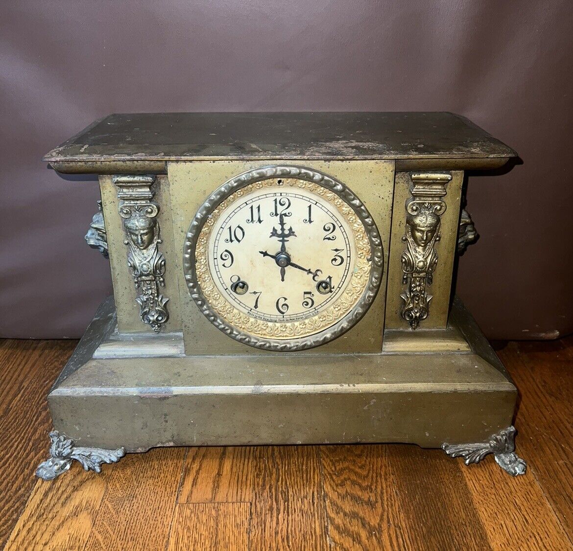 Antique Ornate Brass & Wood New Haven 8 DAY Time And Strike Mantle Clock