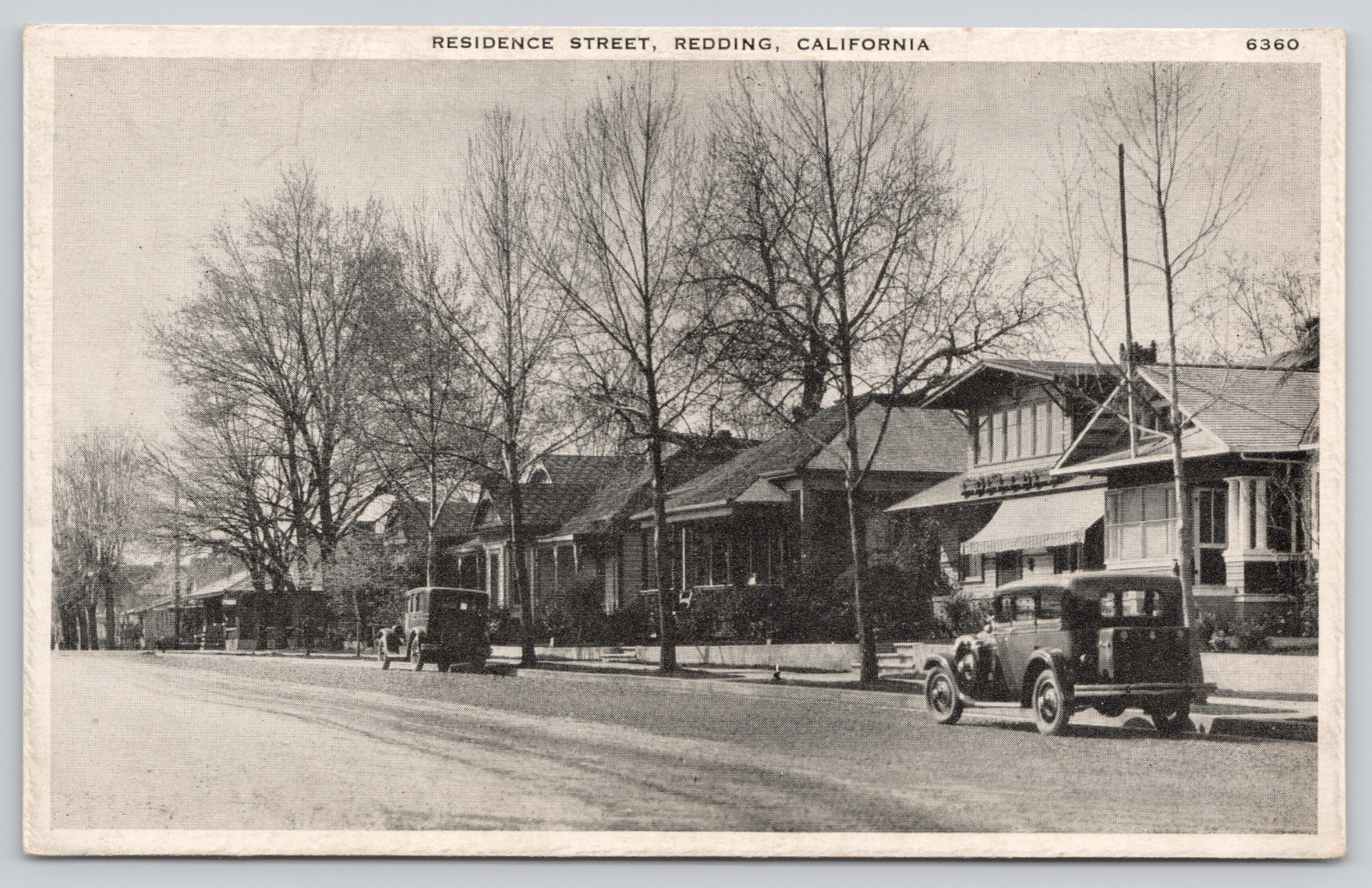 Postcard Redding, California, Residence Street Old Car, Street View A323