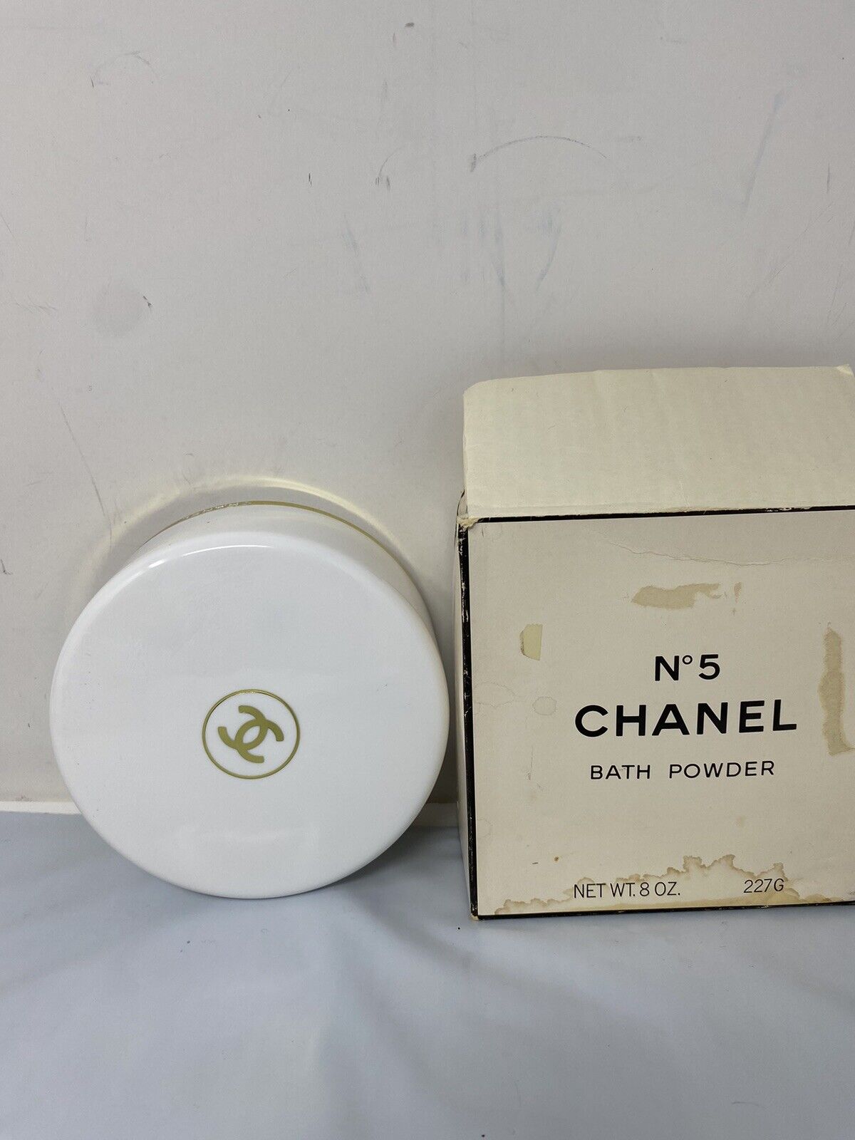 Vintage 1950’s Chanel No 5 Powder Dusting Powder 8 0z. Unopened Damaged Box