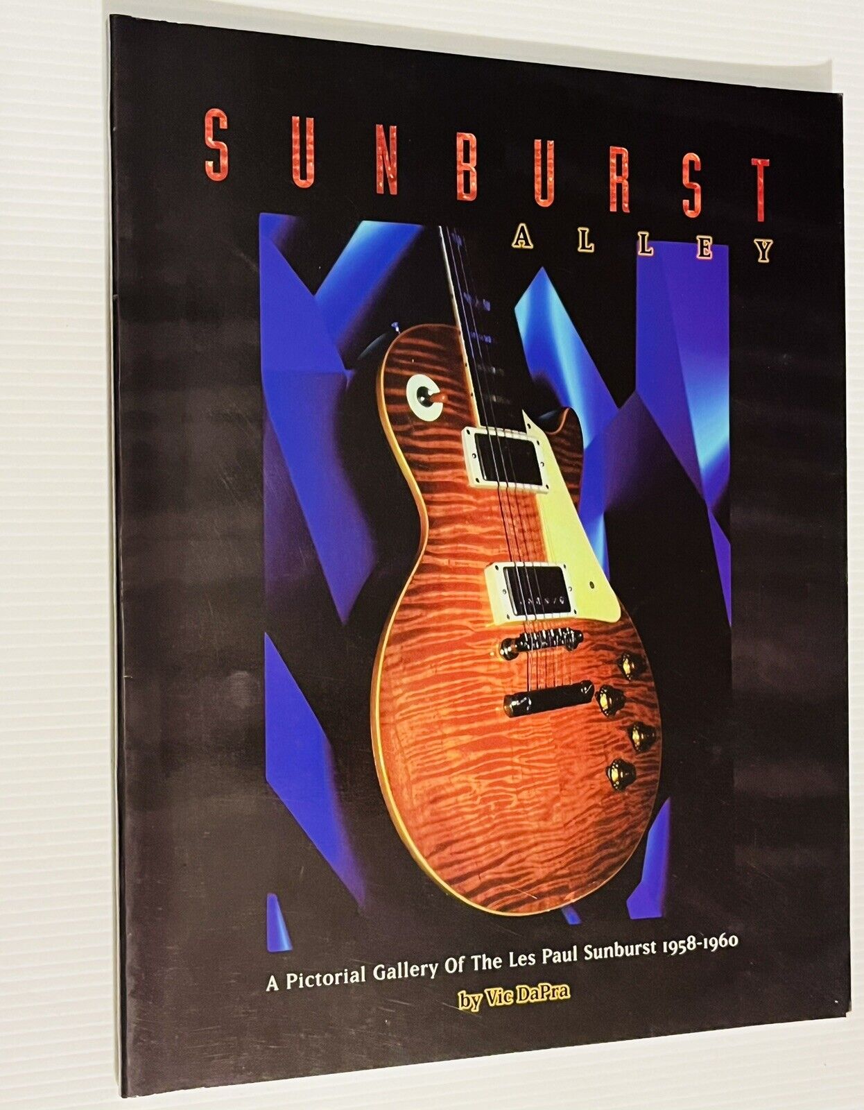 Les Paul Sunburst Guitar 1958 to 1960 Sunburst Alley by Vic DaPra 1997