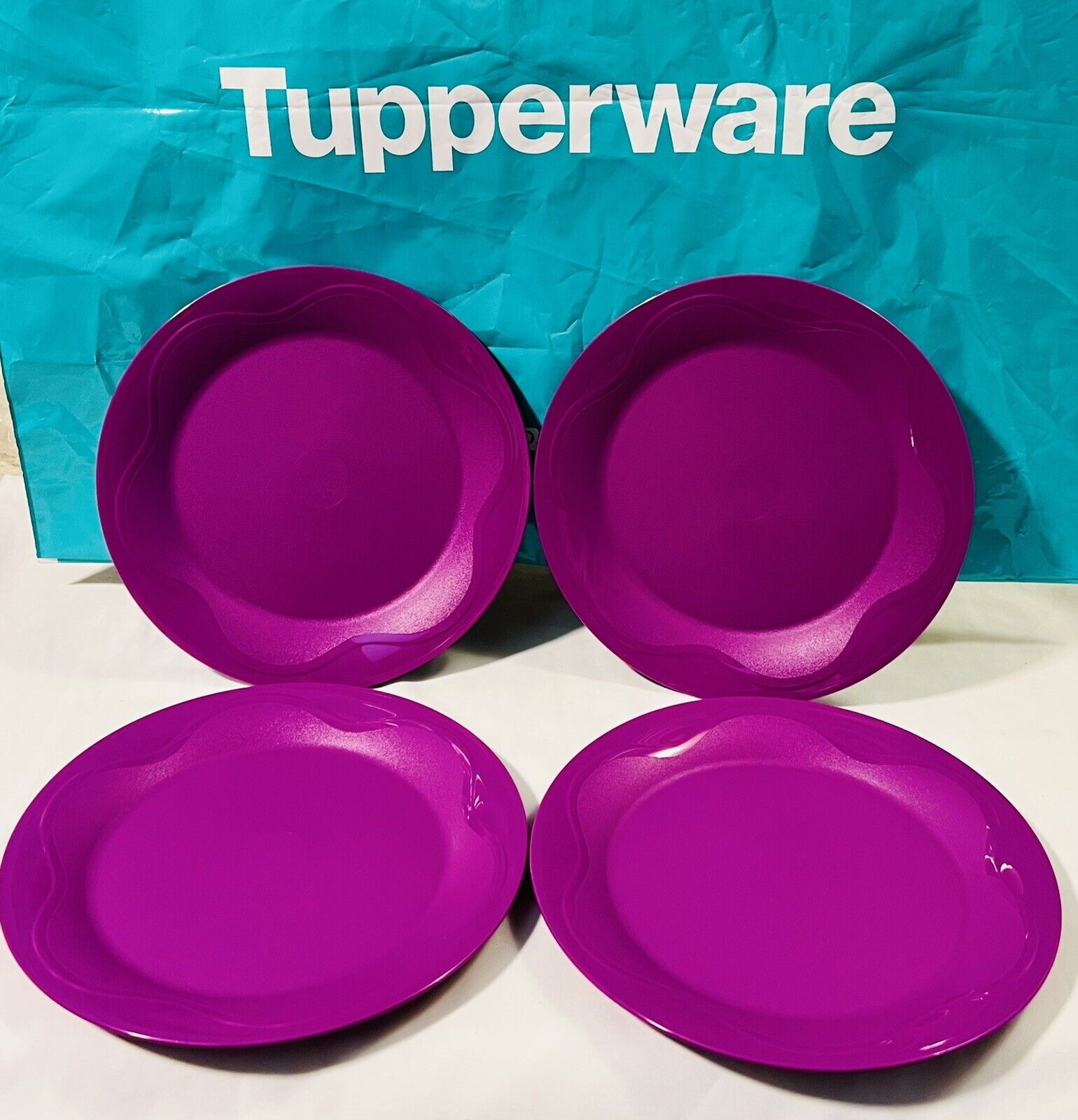 New Tupperware Beautiful Set of 4 Purple Color Round Open House Dessert Plates