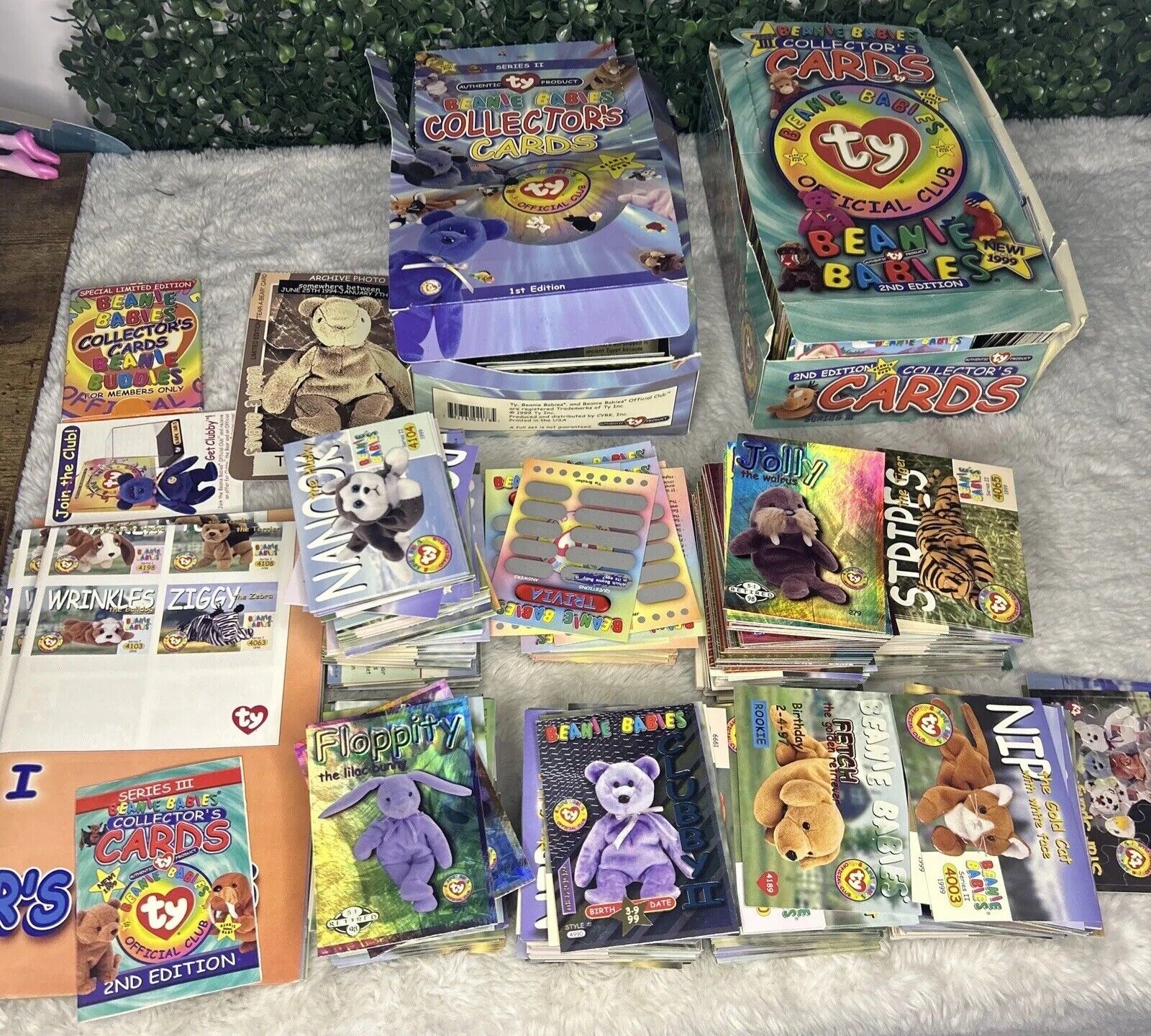 Ty Beanie Baby Trading Cards HUGE Lot  Trading Cards Plus 80+Scratch Off Read