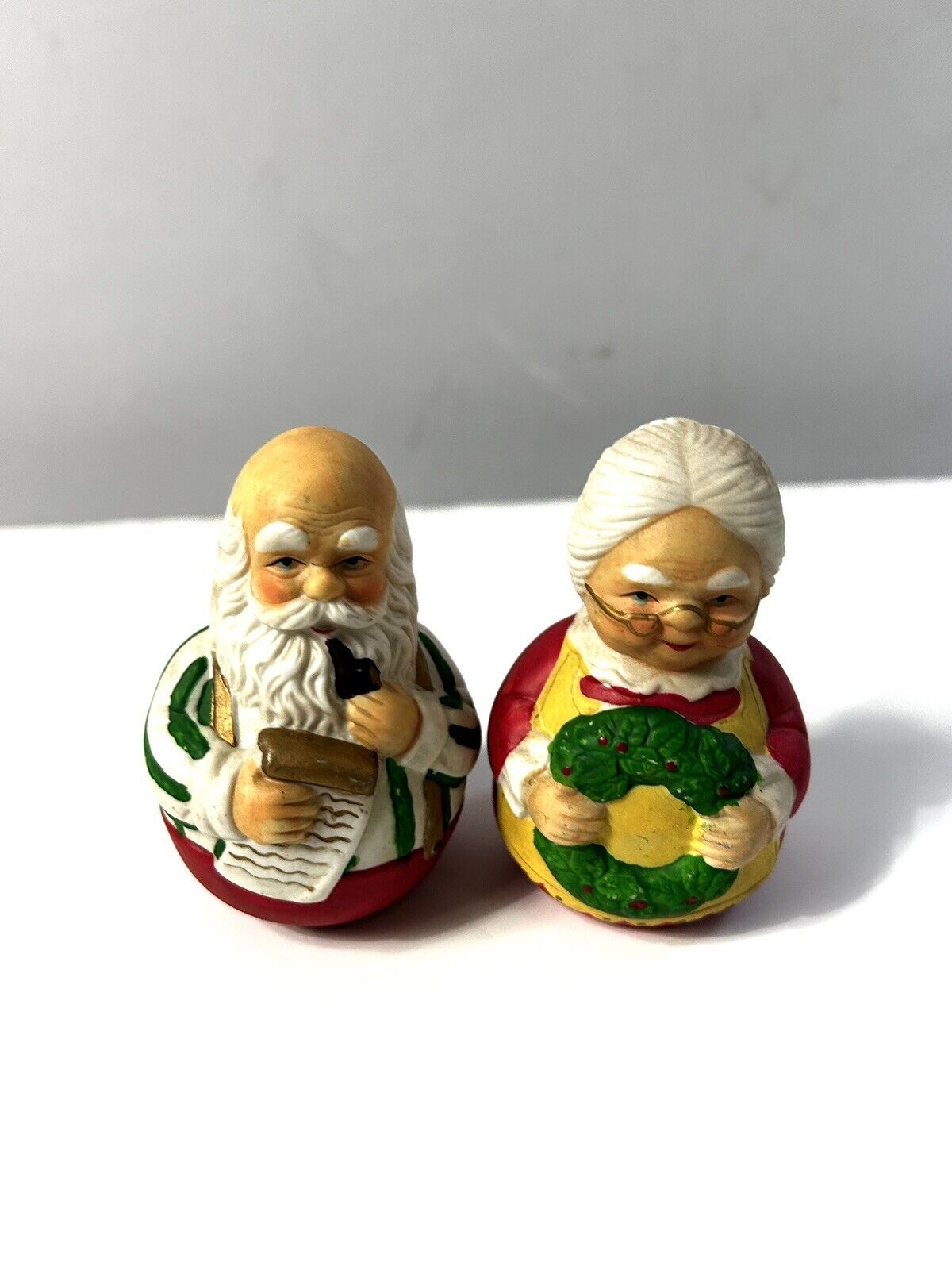 Santa & Mrs Claus Ceramic Shelf Sitters Round Ball Shape Small Vintage Christmas