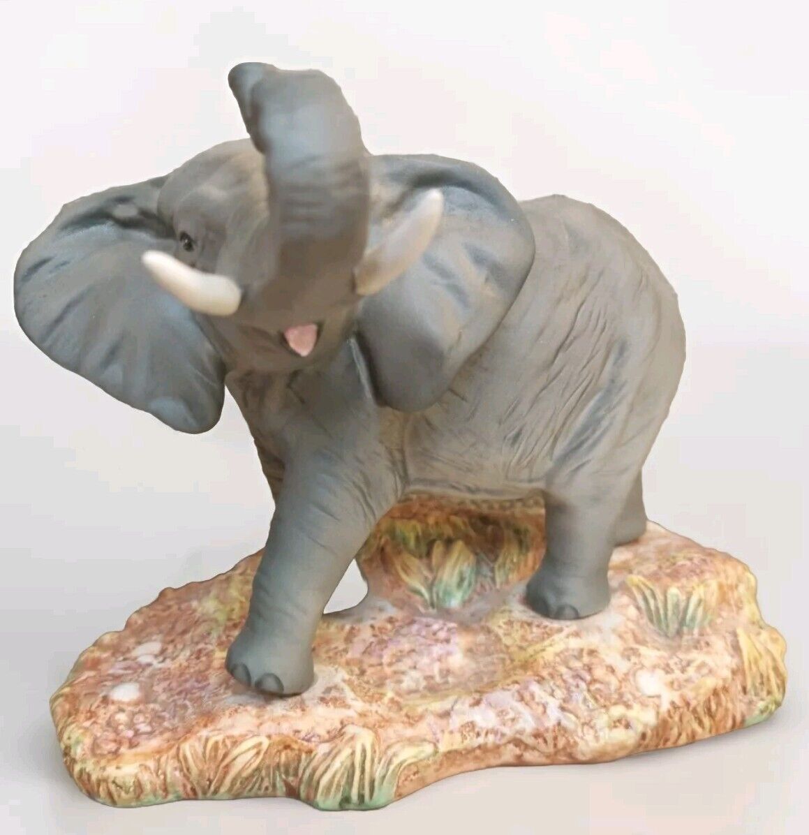 Royal Doulton Figurine Endangered Species Elephant Rare Vtg Signed No 63 of 2500