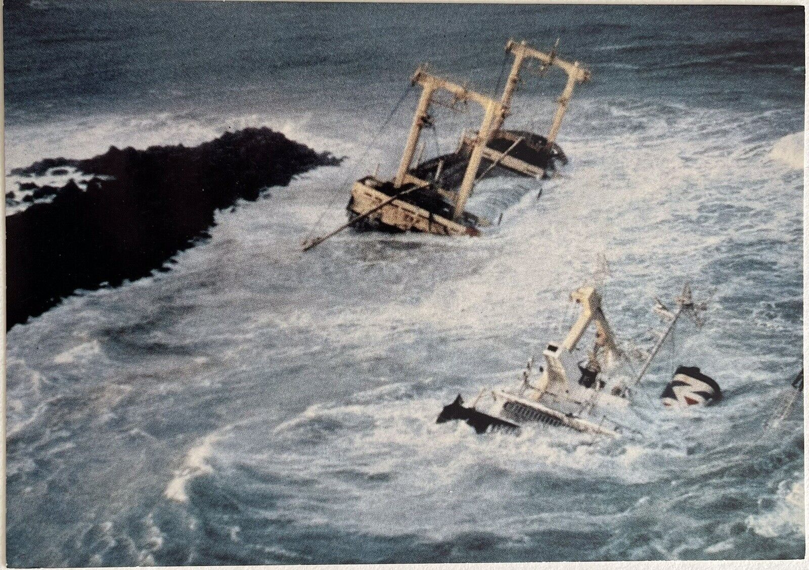 Newport Oregon Yaquina Bay Magpie Ship Sinking Coast Guard 6x4 Postcard c1980