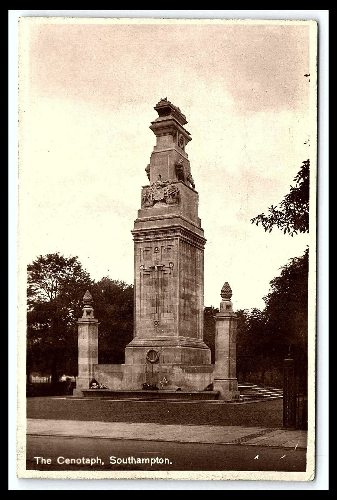 Southampton London England The Cenotaph Postcard Monument RPPC     pc158