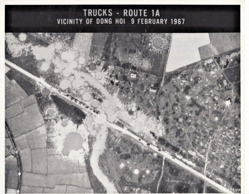 1967 Vietnam War- Aerial Trucks on Route 1 A-DONG HOI-- B&W MEDIA Vtg Print 8x10