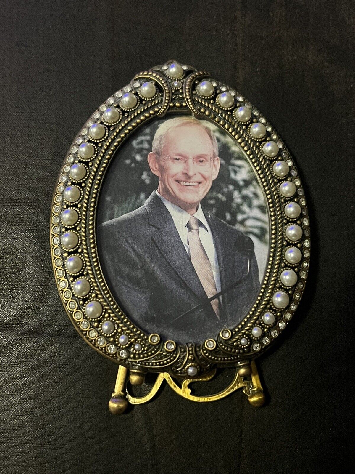 Berebi Limited Edition Oval Picture Frame With Pearls