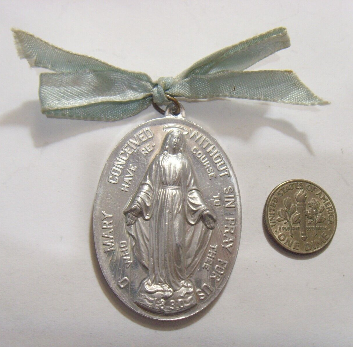 vintage xx large 49 mm catholic Saint Miriculous Mary religious pendant 53208