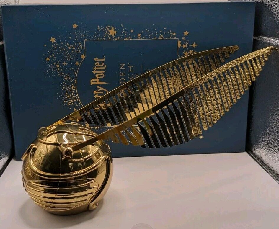 Harry Potter Pottery Barn Teen Golden Snitch Clock- Used W/Box (Read)