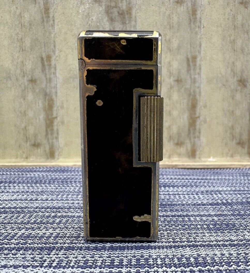 Vintage WIN Pocket Lighter Gold Tone & Black Made In Japan