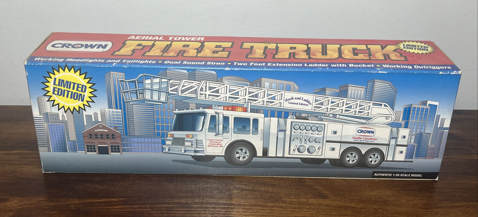 1996 CROWN AERIAL TOWER FIRE TRUCK LIMITED EDITION 1:35 Scale Model RARE