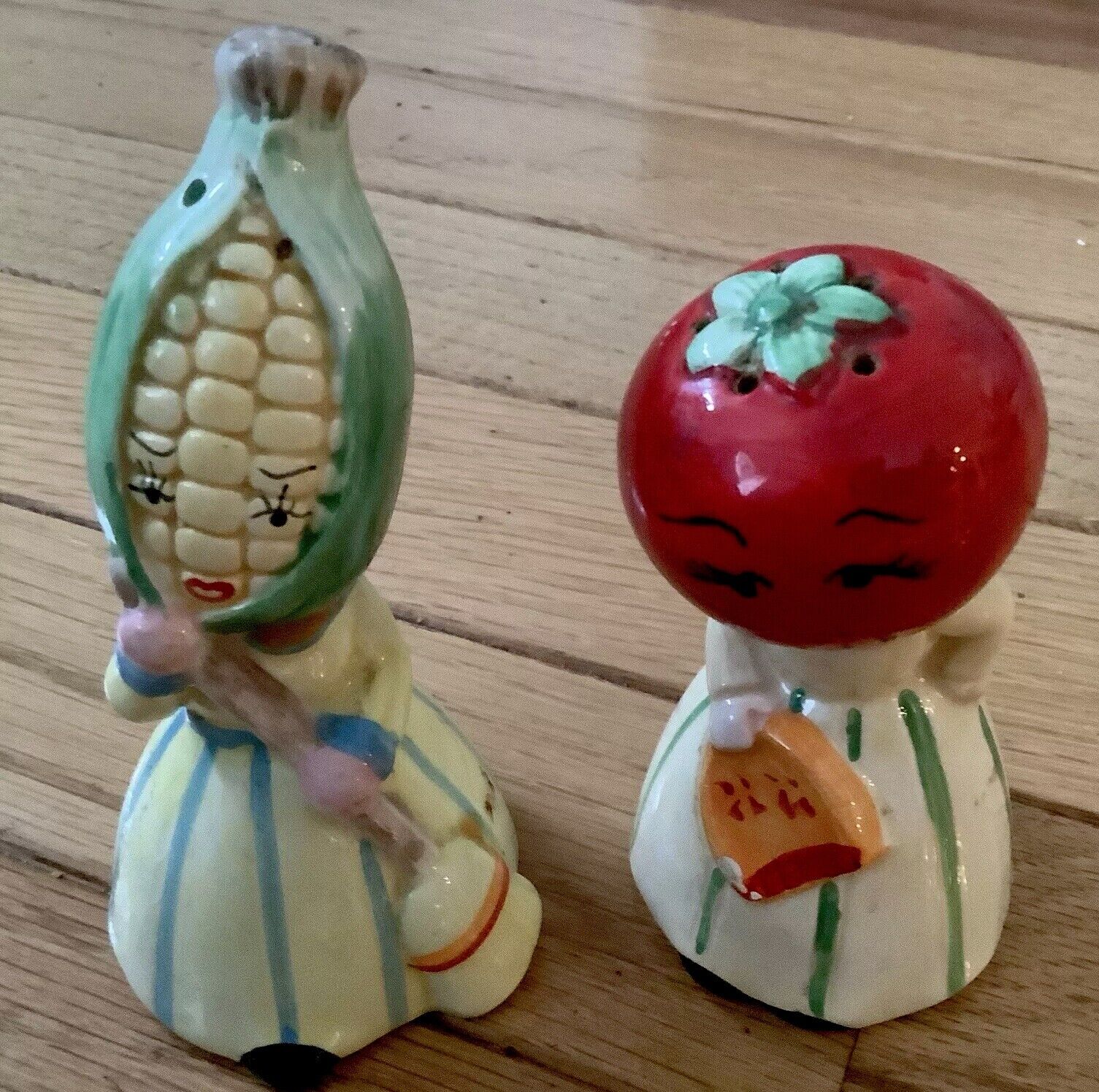 Anthropomorphic Corn & Tomato Salt & Pepper Shakers Vintage Kitsch