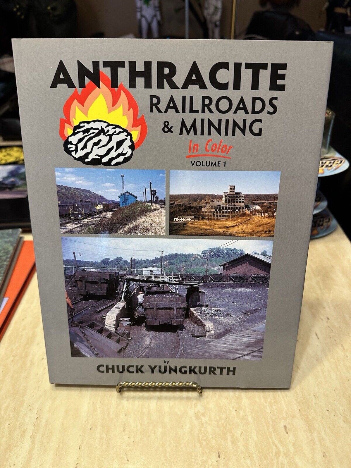 Morning Sun: Anthracite Railroads & Mining Volume 1 by Chuck Yungkurth ©2010 HC 