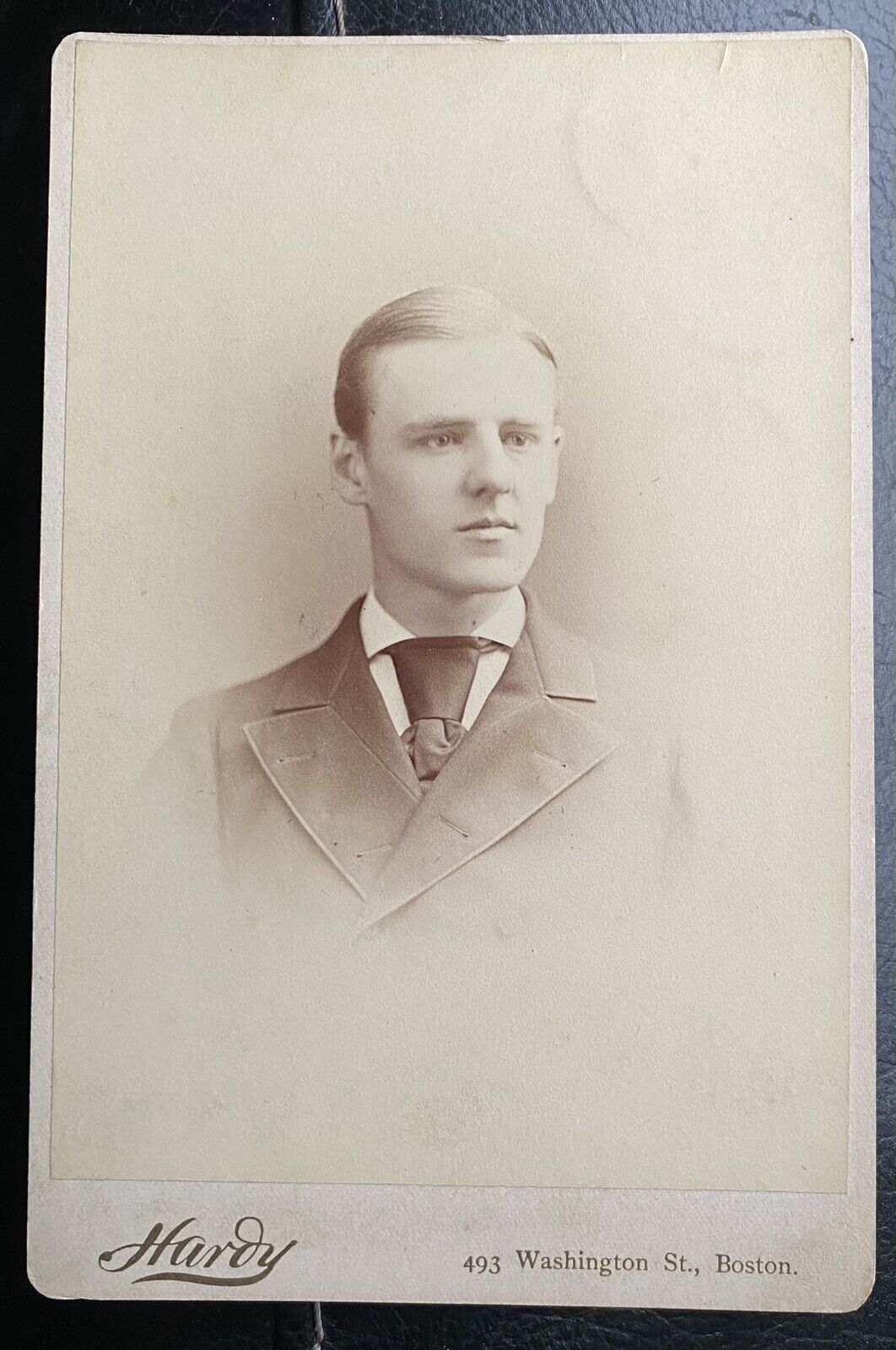 1889 Harvard University Football Captain Arthur Cumnock Cabinet Card All America