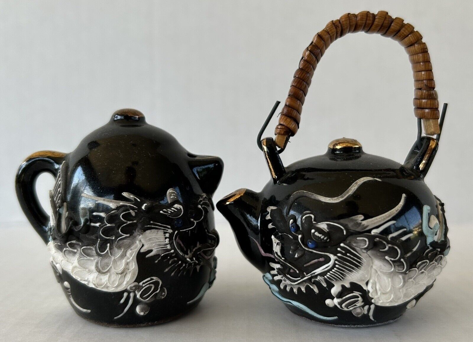 Vintage Dragonware Hand Painted Moriage Salt &Pepper Shakers Teapots