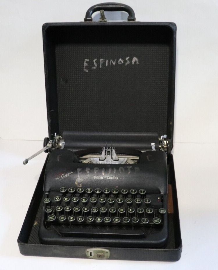 1946 Smith-Corona Clipper Vintage Portable Typewriter Untested With Case