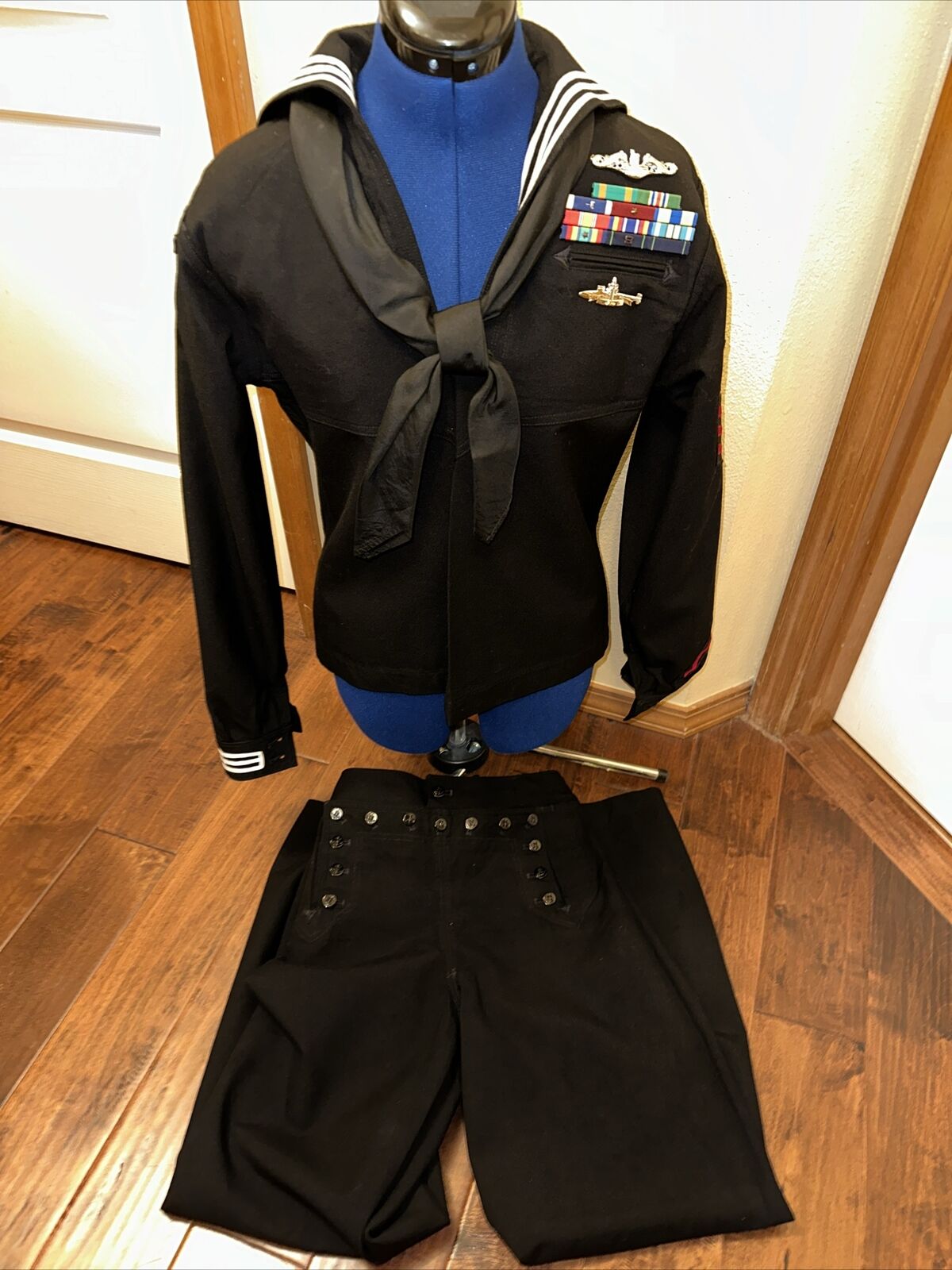 DSCP US Navy USS Maine Cable Dress Blues With Ribbons And Metal Pins W/ Pants