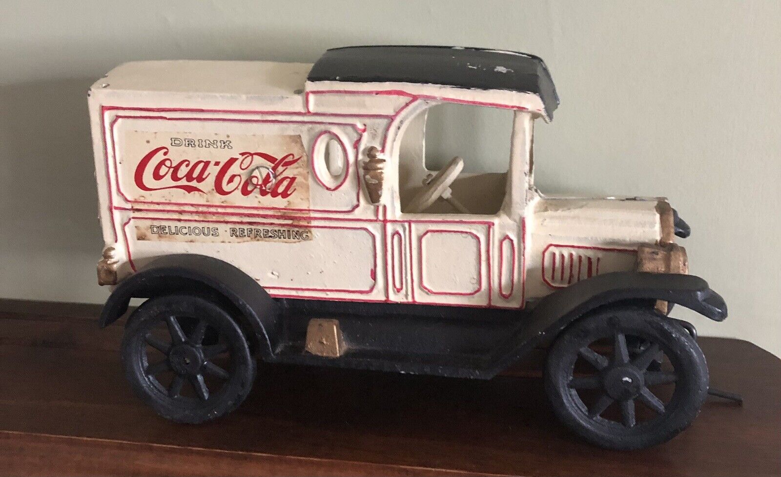 Vintage Cast Iron Drink Coca Cola 1930\'s Delivery Truck